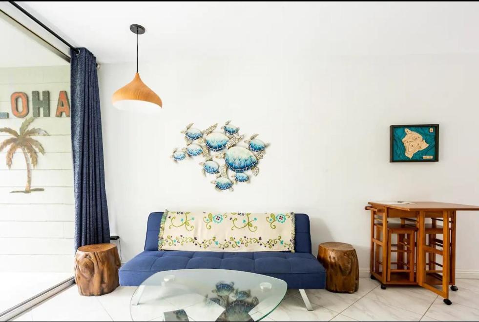 Downtown Hawaiian Theme Condo With Hot Tub, Pool & Beach - Kona Islander Inn カイルア・コナ エクステリア 写真